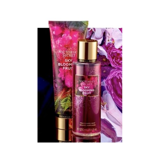 VICTORIA'S SECRET Sky Blooming Fruit sprej za telo, 250ml